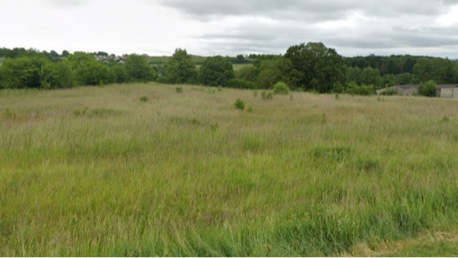 Terrain constructible de 752m2 à Cinq-Mars-la-Pile