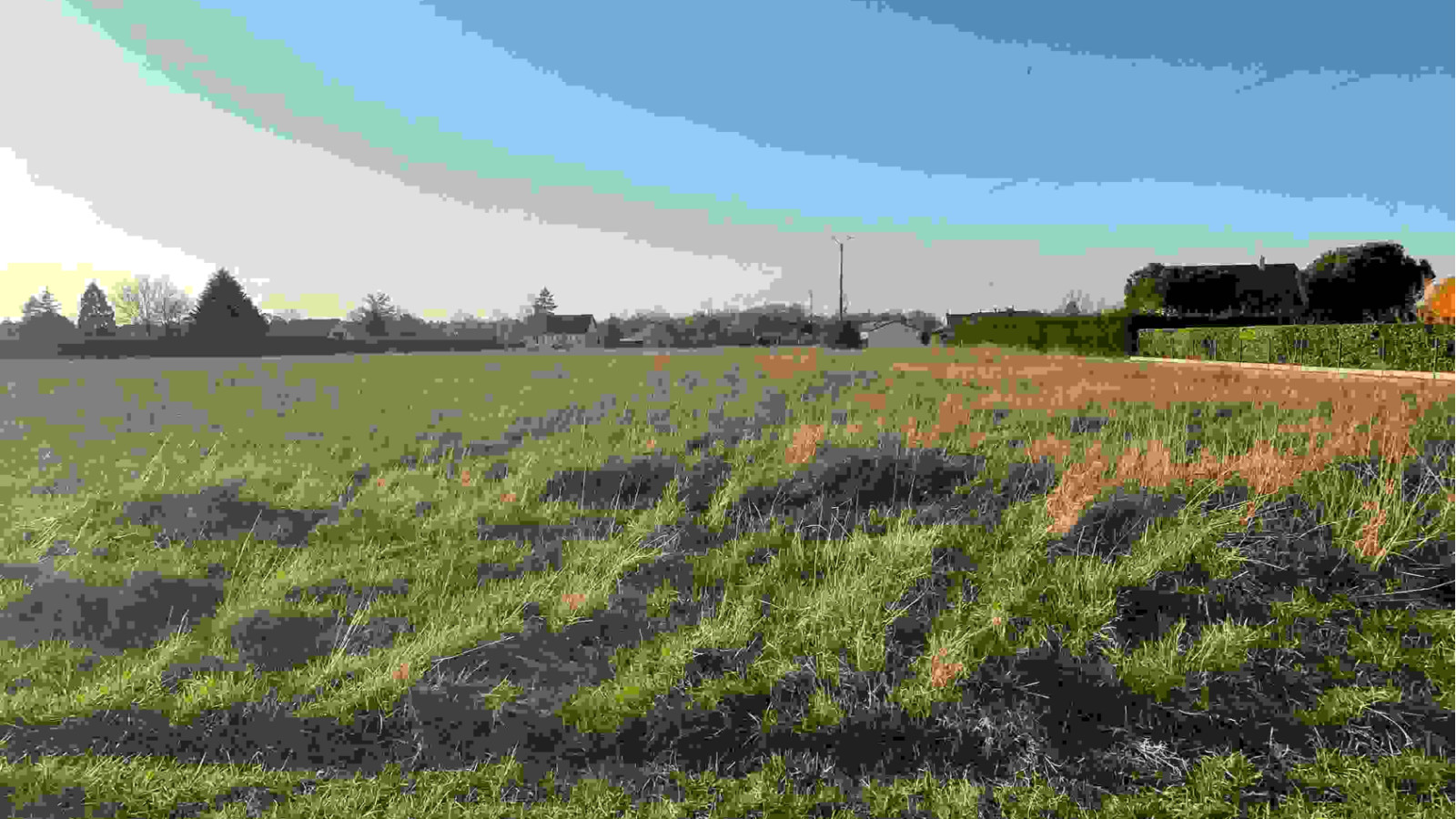 Terrain constructible de 400m2 à Druye