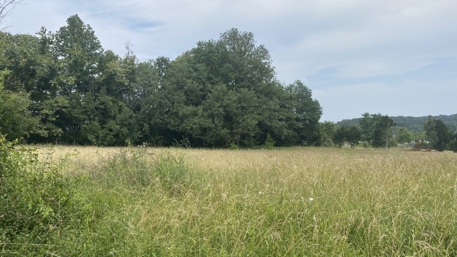 Terrain constructible de 576m2 à Mettray