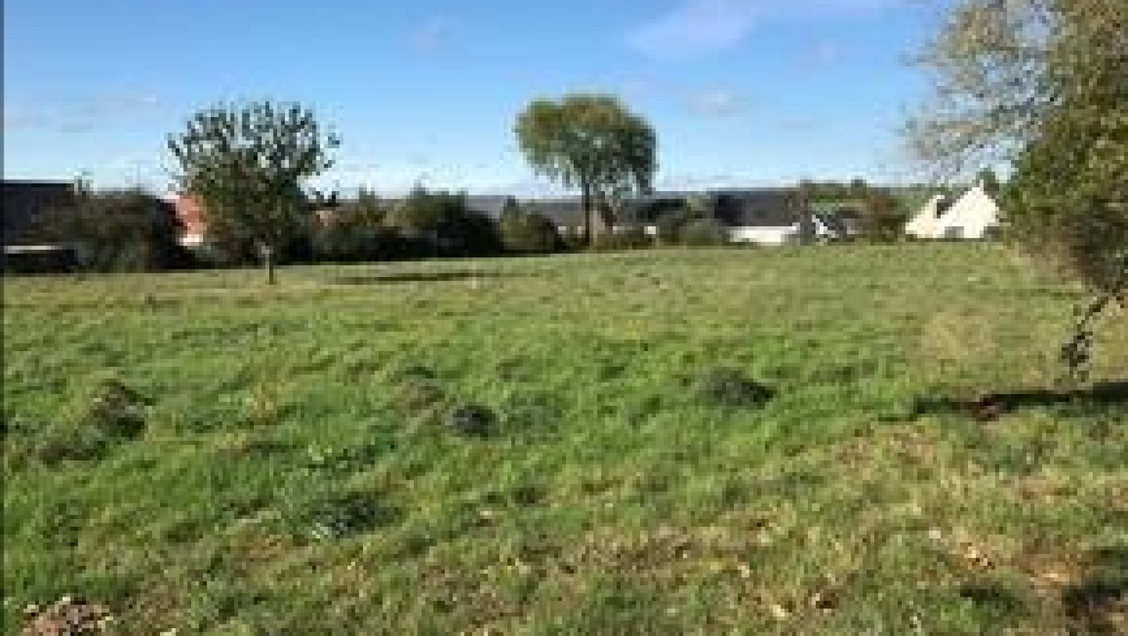 Terrain constructible de 618m2 à Loches